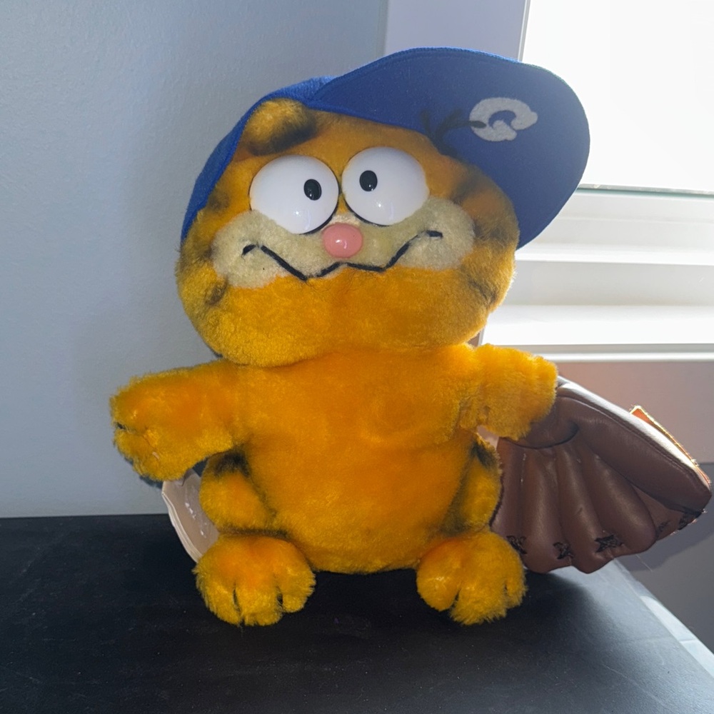 Vintage Garfield and Company baseball plush NWT